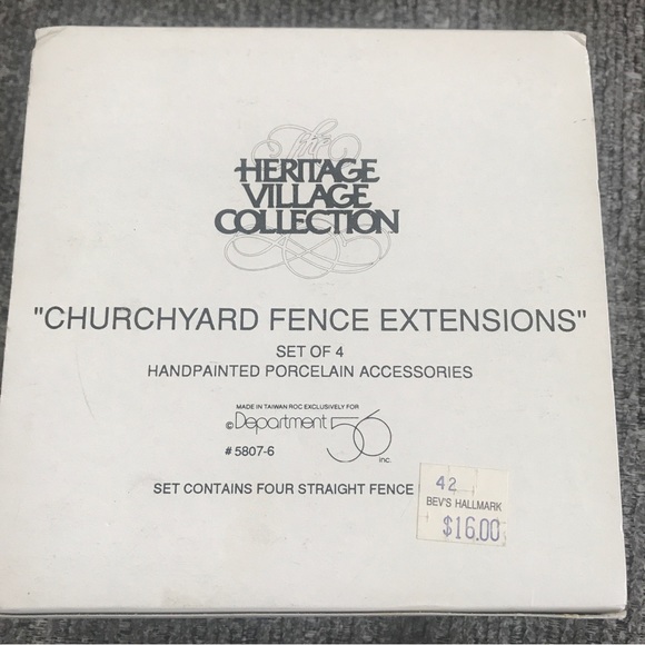 Heritage Village Collection Dept 56 Churchyard Fence Extensions set of 4 - Picture 2 of 8